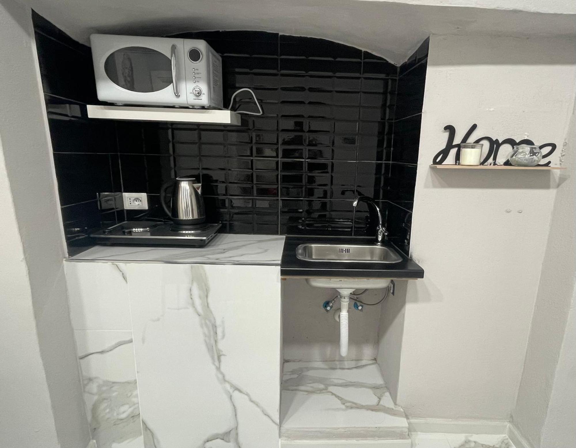 B&B Vittoria Napoli Bagian luar foto